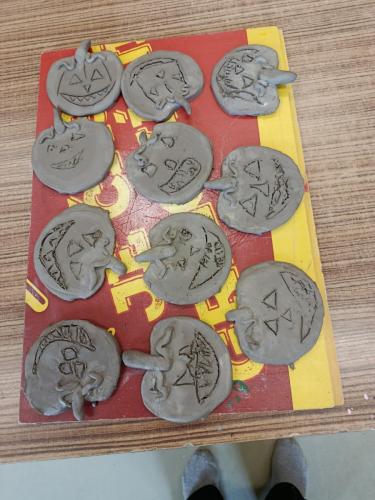 Planetky- Haloweenská keramika